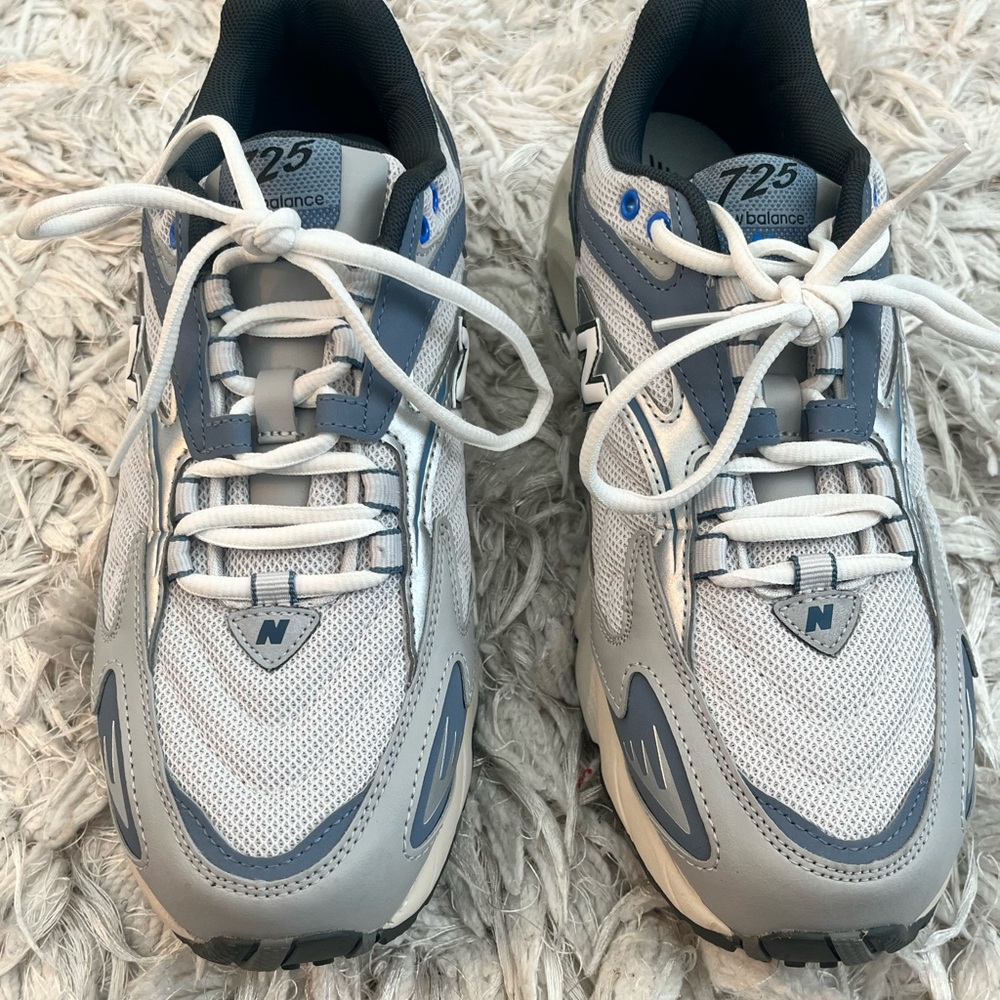 New Balance 725 Arctic Grey Silver